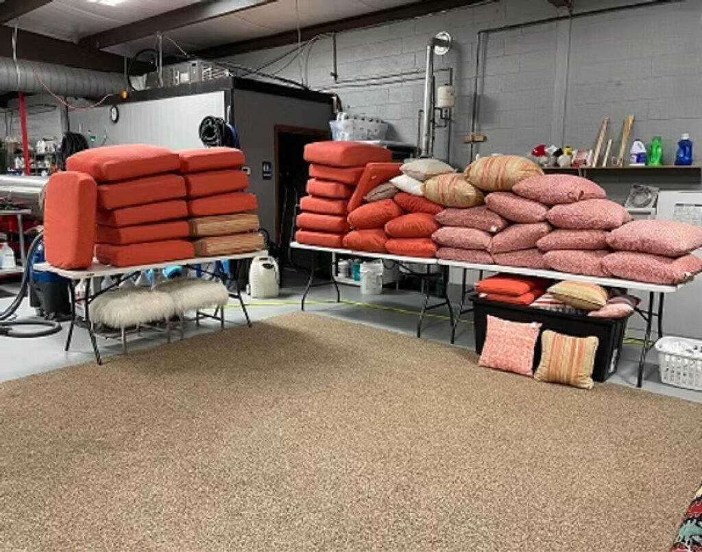 outdoor patio cushion cleaning
